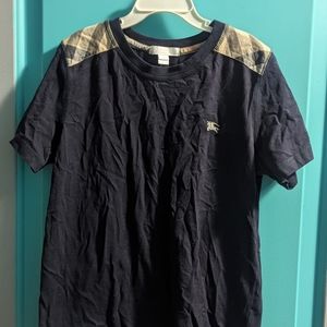 📍📍Authentic Burberry tshirts kids Size10📍📍